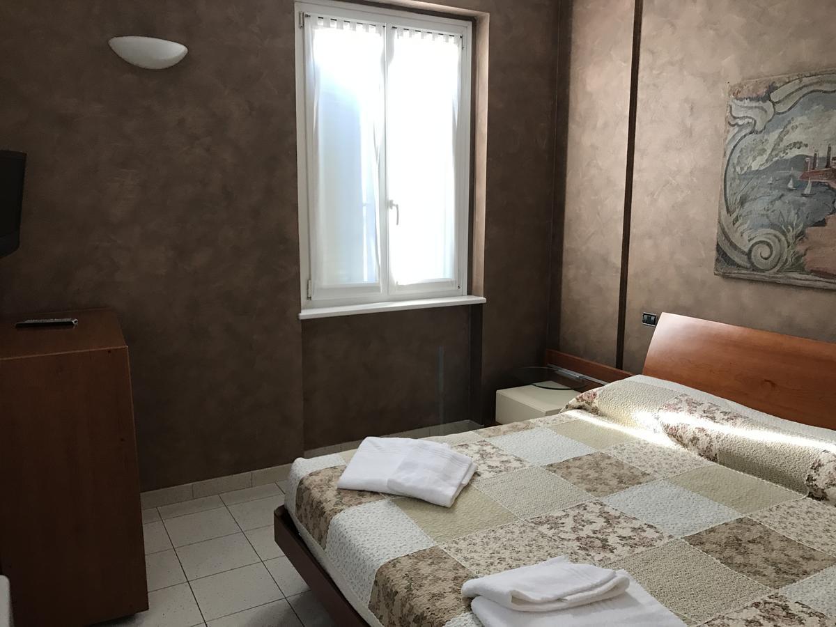Albergo Giardinetto Scanzorosciate ภายนอก รูปภาพ